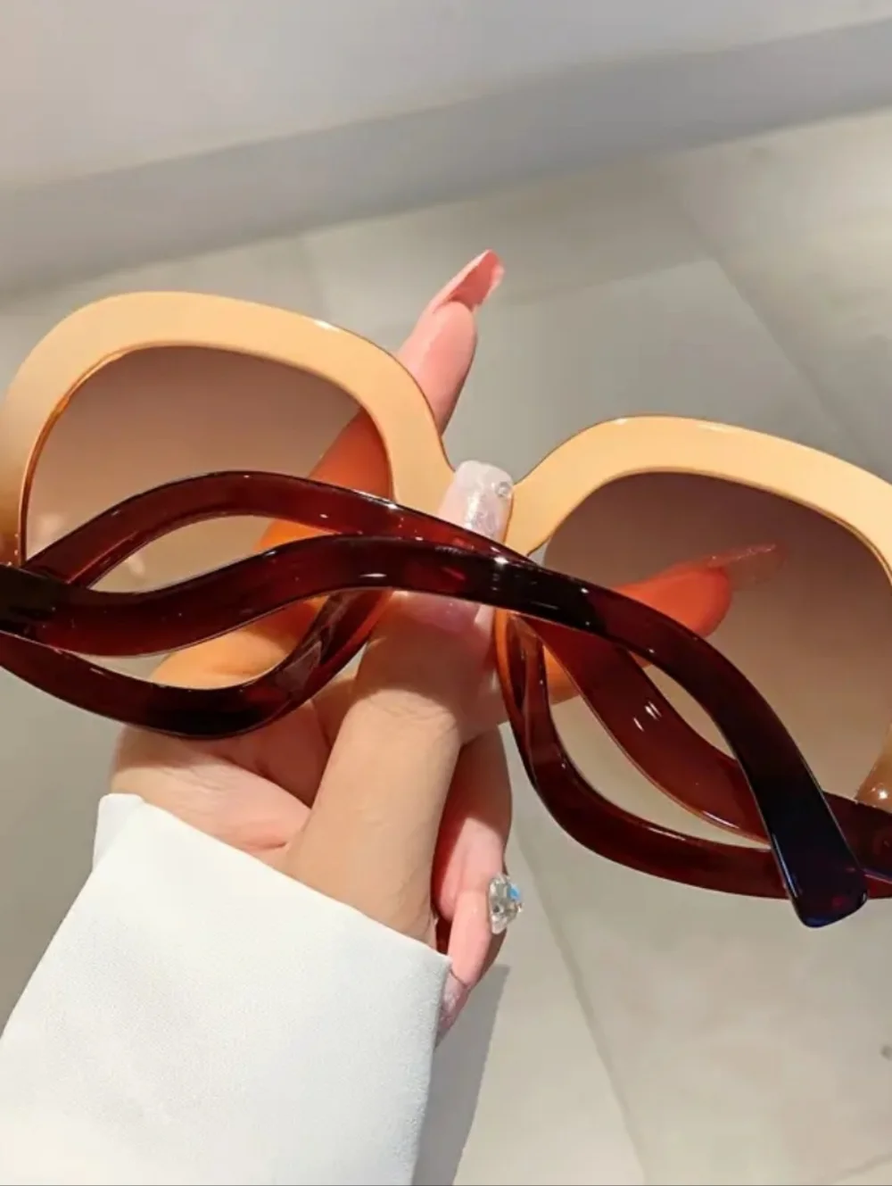 Oversized Two-Tone Brown Gradient Sunglasses - Women Accessories